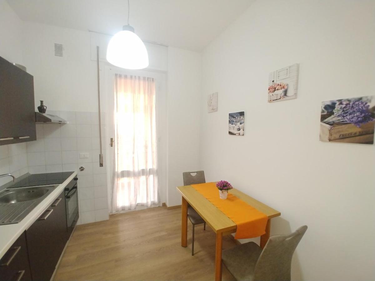 Ferienwohnung Super Vista Al Grattacielo Di Lavagna Exterior foto
