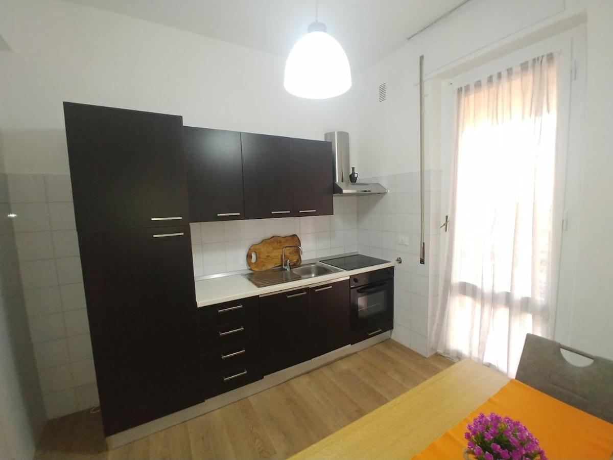 Ferienwohnung Super Vista Al Grattacielo Di Lavagna Exterior foto